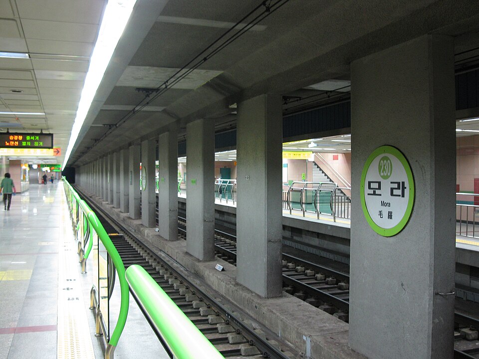 Mora